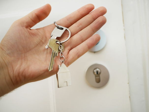 https://ArnoldHickey.StopRentingStartOwning.com